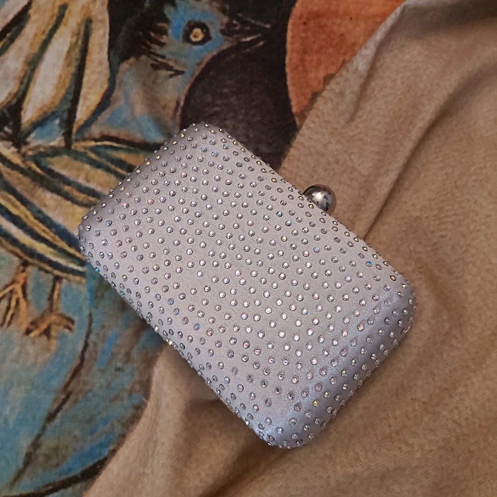 Evening clutch with pave diamonds